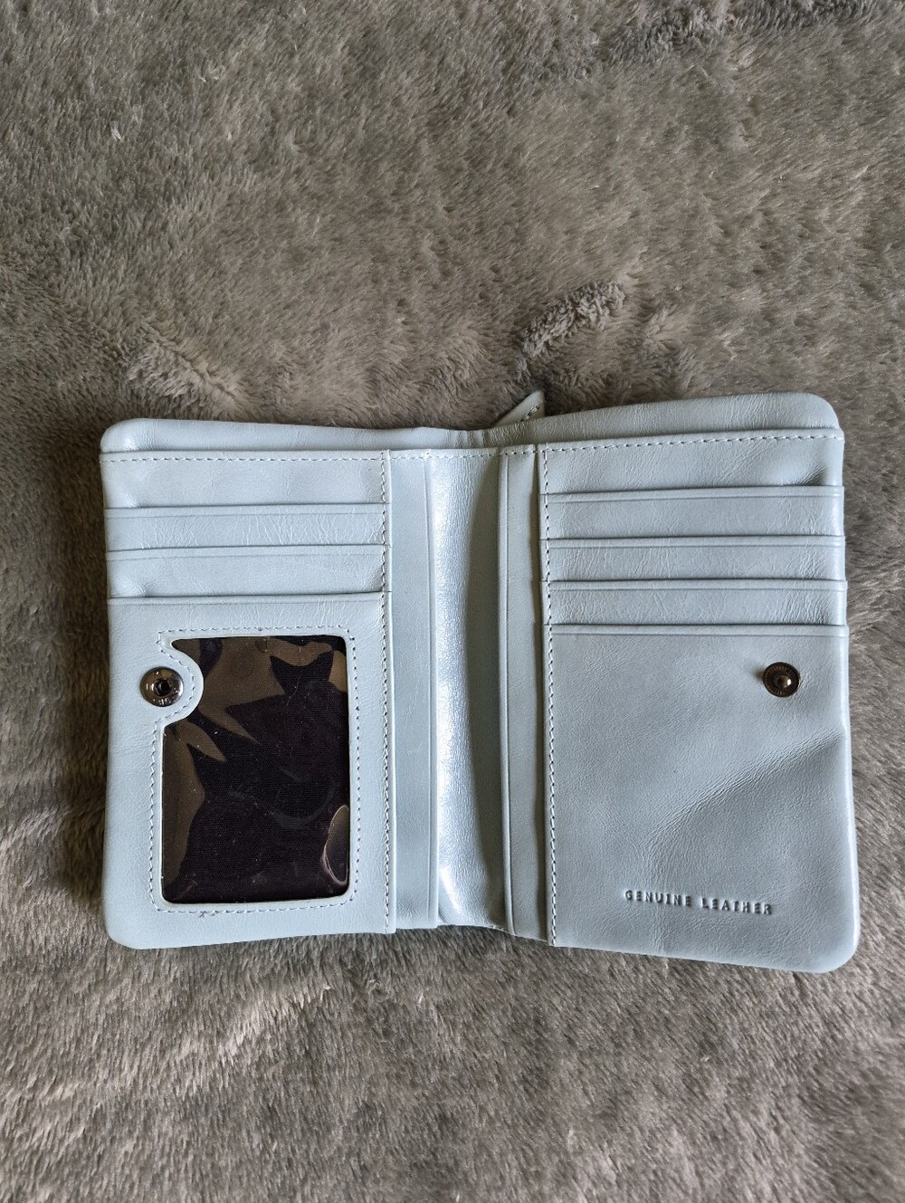 Status Anxiety Is Now Better Wallet - Picture 9 of 10